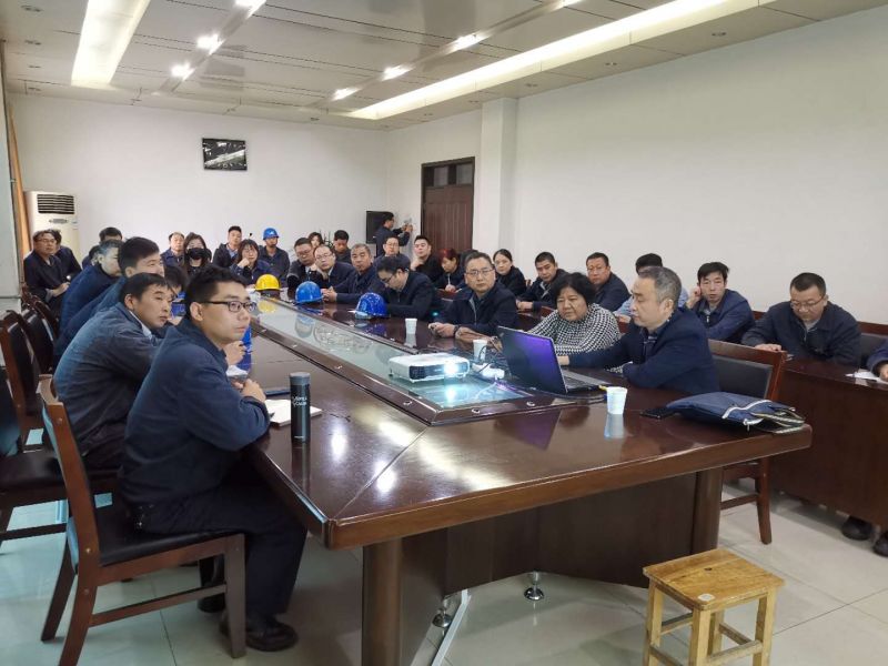 
				   
					學(xué)習固體廢物防治法、提高環(huán)境治理能力——黃河同力舉辦新版《固體廢物污染環(huán)境防治法》培訓班
				 